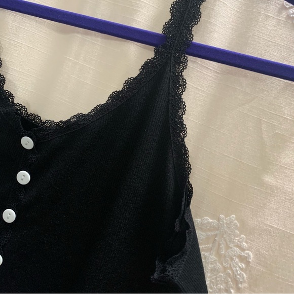 Black Lace Trim Ribbed Tank with Faux Button Details NWOT - Picture 5 of 8